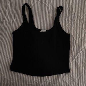 black cropped tank